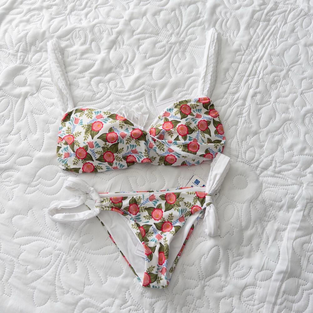 Brynja Floral 2 Piece Bikini Set Top and Bottoms Size Large NWT